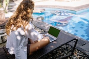 4458323 freelancer laptop